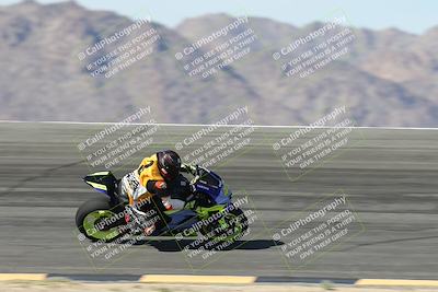 media/May-10-2025-Race Pace (Sat) [[db32fef2da]]/Vested/3-Bowl Set 1 (9am)/